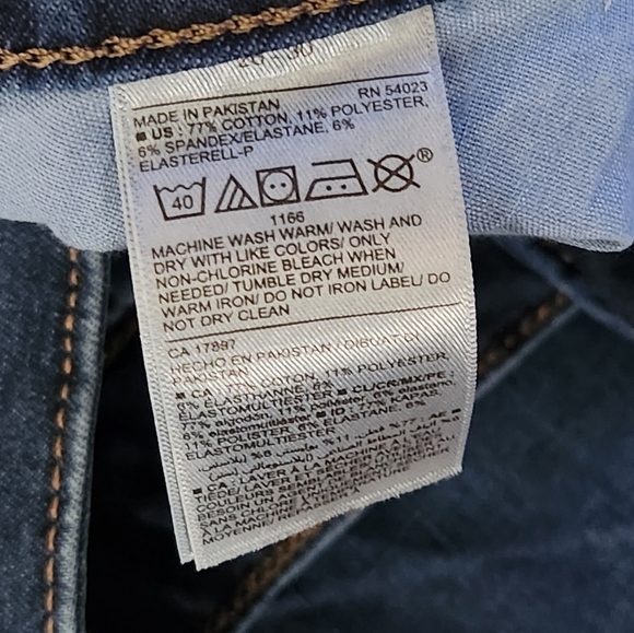 Old Navy Rockstar Super Skinny Jeans Size 26 NWT - Picture 5 of 5